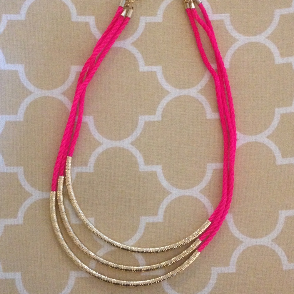 NWT Pink & Gold Necklace